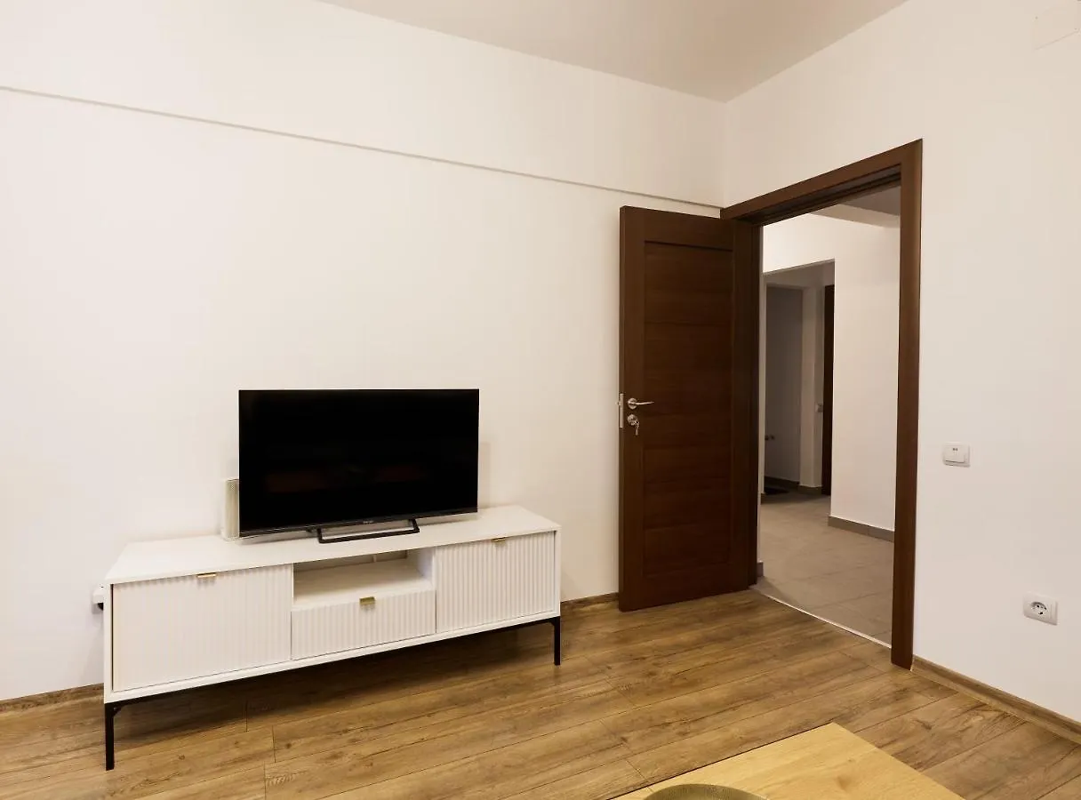 דירות בוקרשט Cozy Minimal Apartament Center. 0*,  רומניה